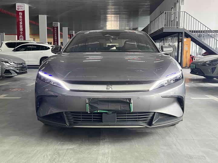 Фото 2 - BYD Han