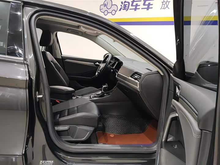 Фото 8 - Volkswagen Sagitar L