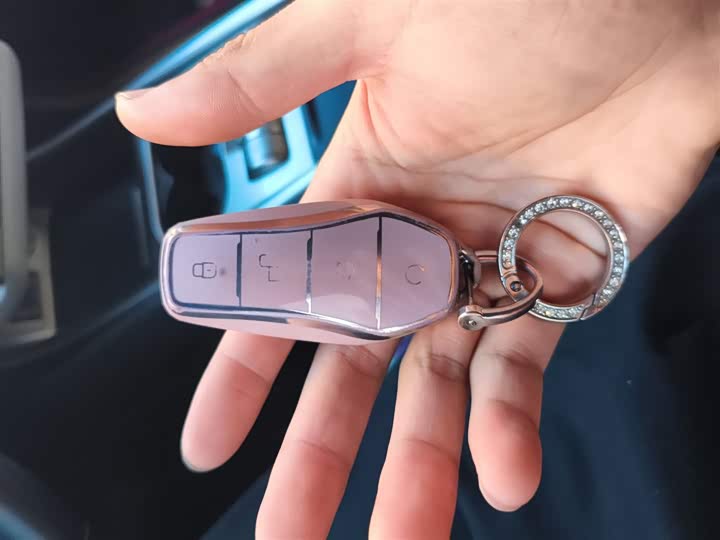 Фото 9 - BYD Dolphin