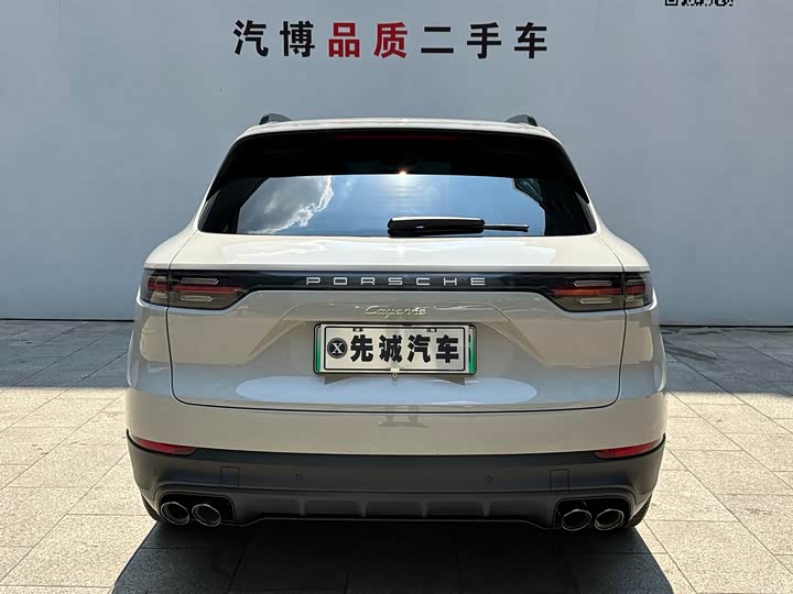 Фото 4 - Porsche Cayenne Hybrid