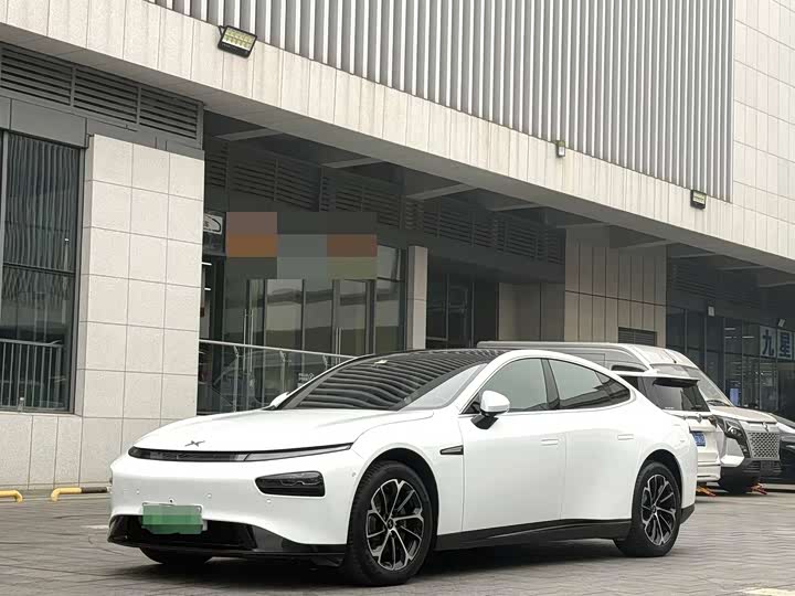 Фото 1 - XPeng P7