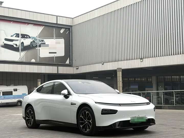 Фото 3 - XPeng P7