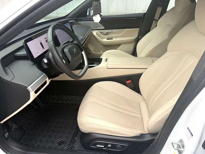 Фото 4 - XPeng P7