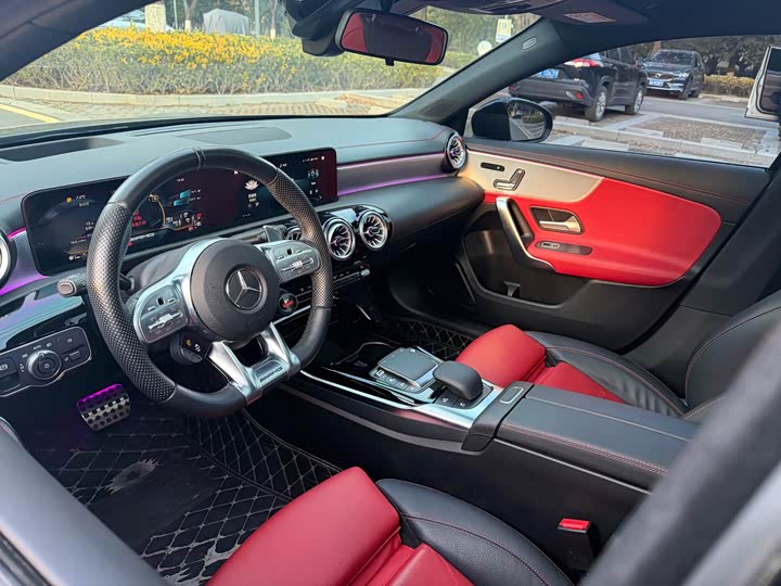 Фото 7 - Mercedes-Benz A-Class AMG