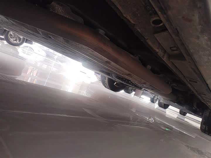 Фото 8 - Hongqi HS7 Hybrid