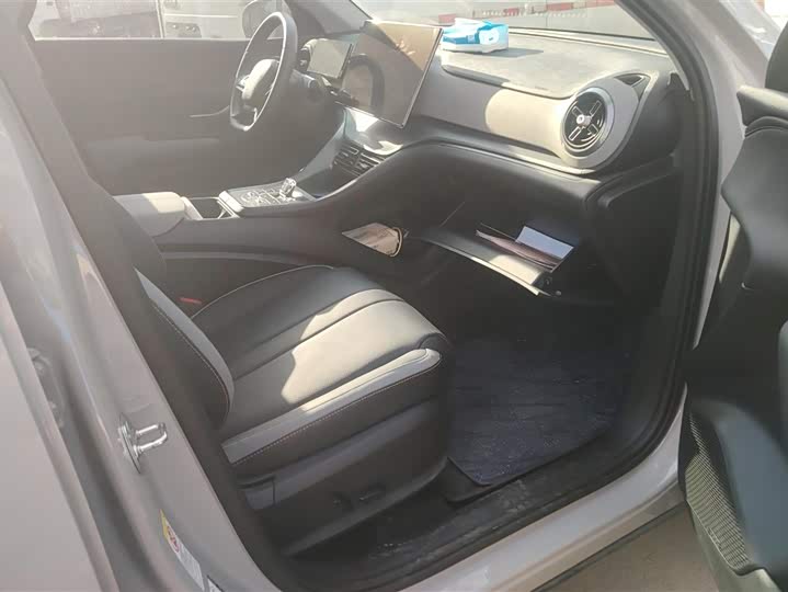 Фото 8 - BYD Sea Lion 05 DM-i Hybrid