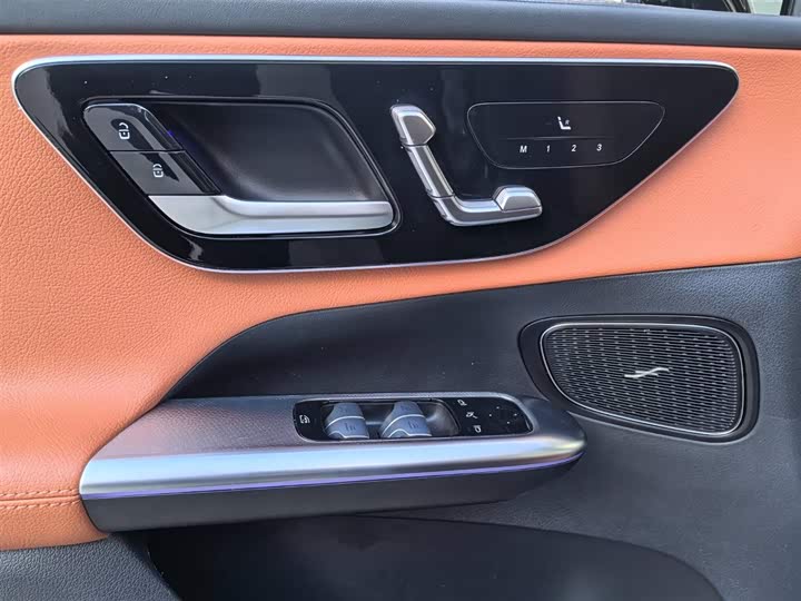 Фото 5 - Mercedes-Benz GLC-Class