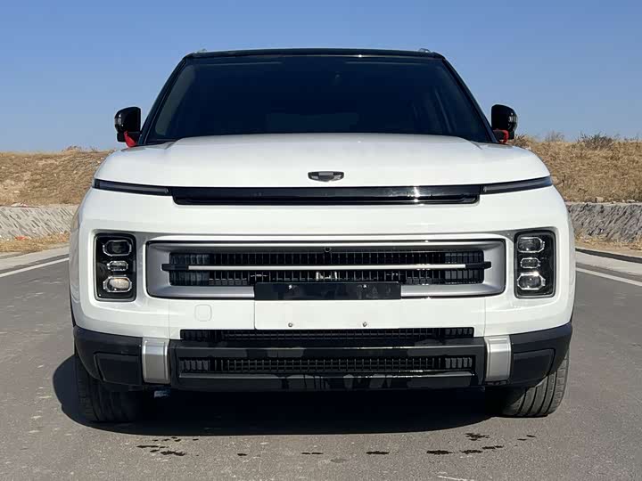 Фото 2 - Geely Icon