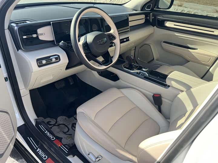 Фото 6 - Geely Icon