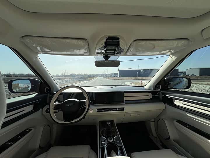 Фото 7 - Geely Icon