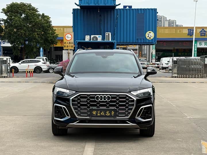 Фото 2 - Audi Q5L