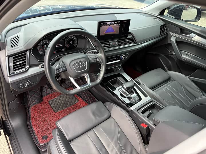 Фото 5 - Audi Q5L