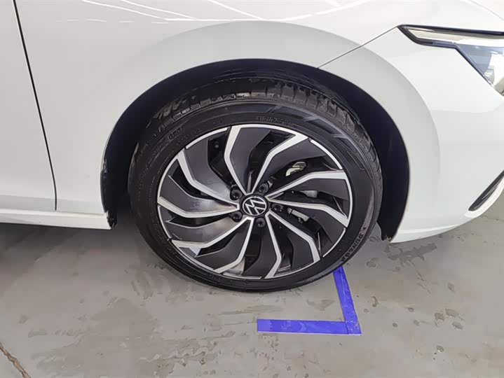 Фото 6 - Volkswagen Golf