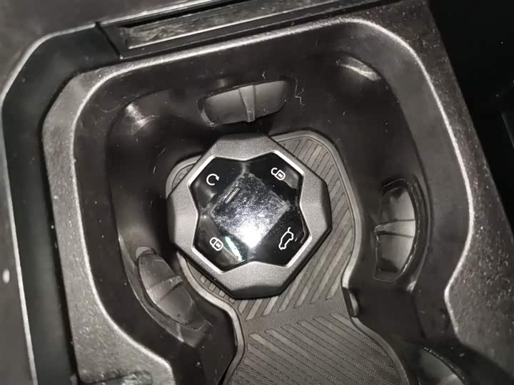 Фото 9 - Jetour T2