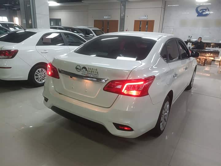 Фото 7 - Nissan Sylphy