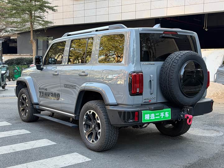 Фото 5 - Tank 300 Hybrid