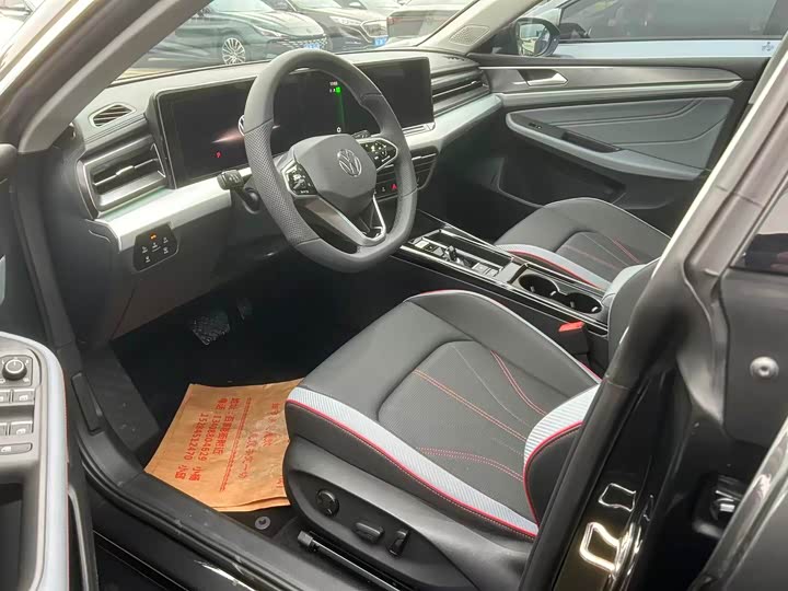 Фото 4 - Volkswagen Lamando L