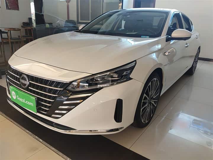 Фото 1 - Nissan Teana