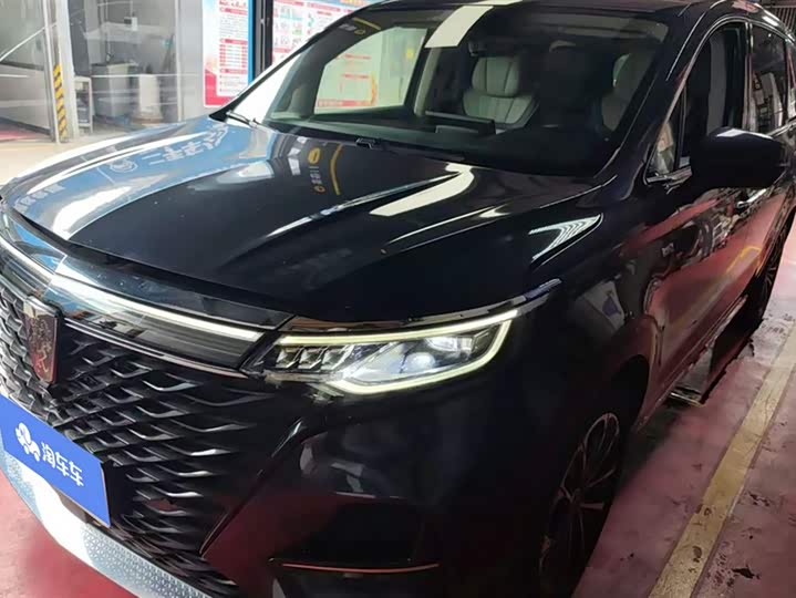 Фото 1 - Roewe iMax 8