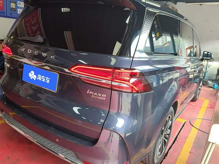 Фото 3 - Roewe iMax 8