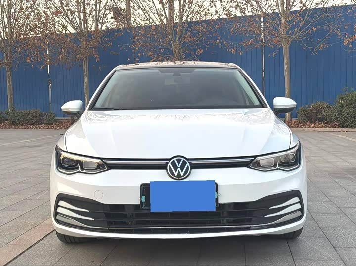 Фото 2 - Volkswagen Golf