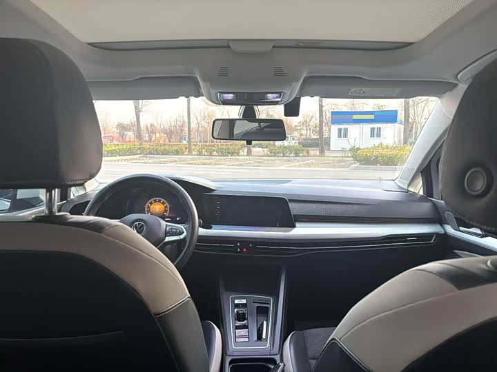 Фото 6 - Volkswagen Golf