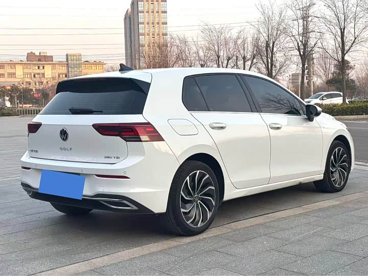 Фото 9 - Volkswagen Golf