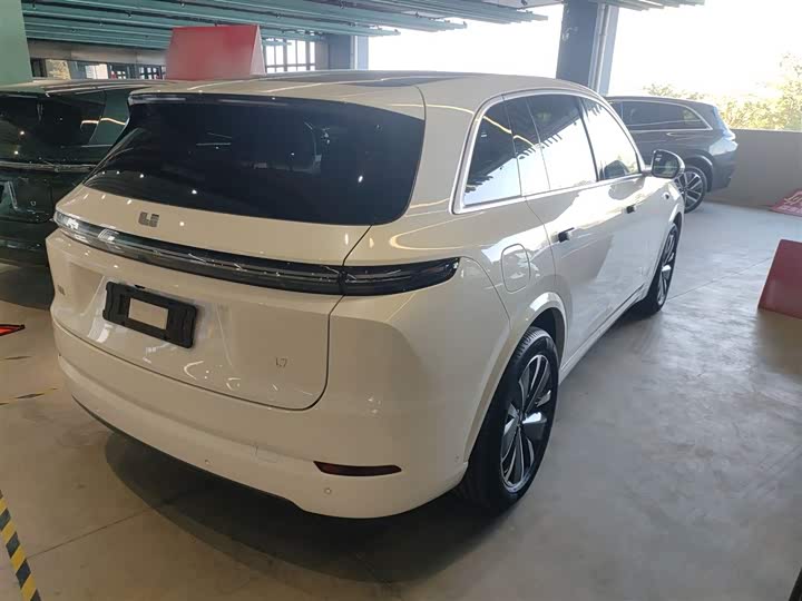 Фото 7 - LiXiang L7