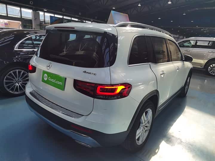 Фото 7 - Mercedes-Benz GLB-Class