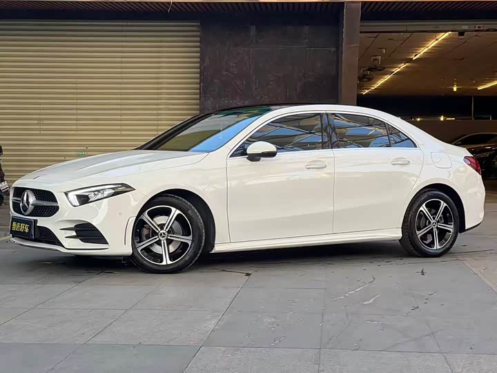 Фото 1 - Mercedes-Benz A-Class