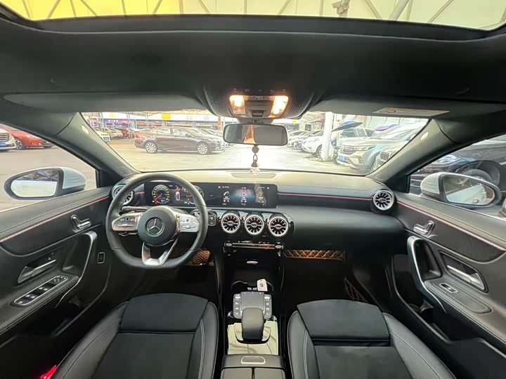 Фото 6 - Mercedes-Benz A-Class