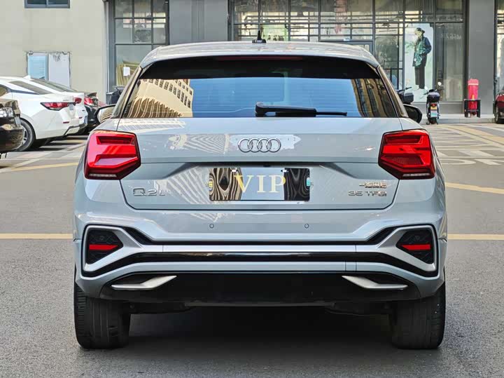 Фото 8 - Audi Q2L