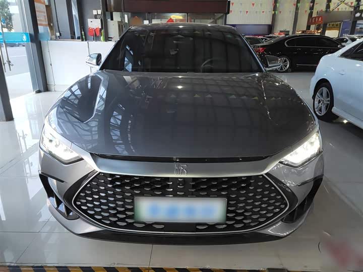 Фото 3 - BYD Han