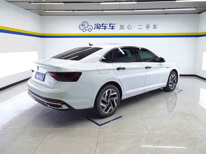 Фото 3 - Volkswagen Sagitar L