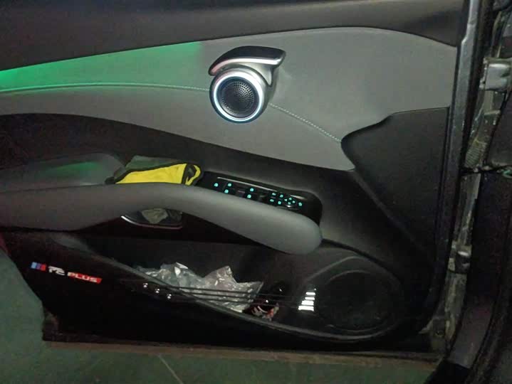 Фото 7 - BYD Yuan Plus