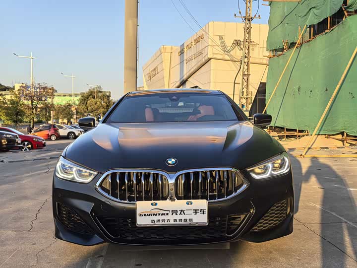 Фото 2 - BMW 8 Series