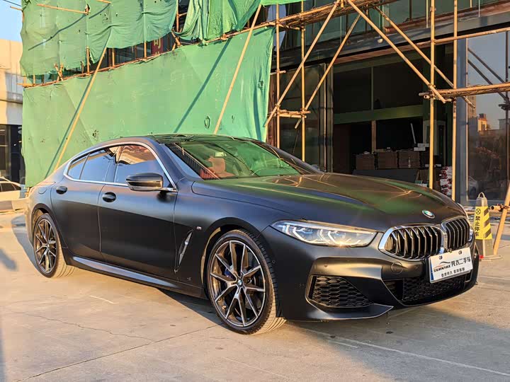 Фото 3 - BMW 8 Series