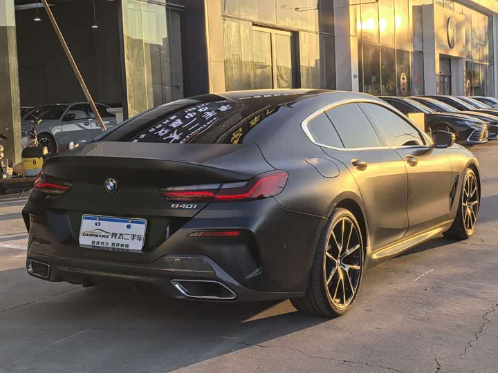 Фото 9 - BMW 8 Series