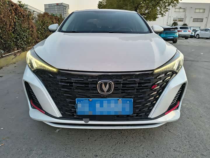 Фото 2 - Changan Eado Plus