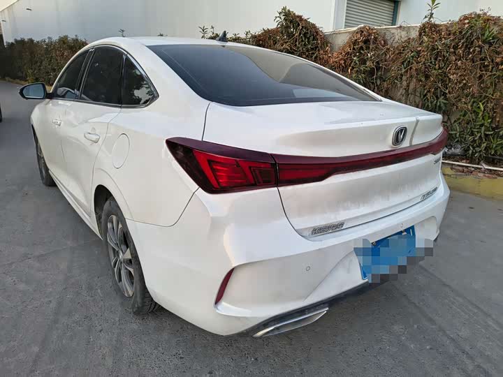 Фото 6 - Changan Eado Plus