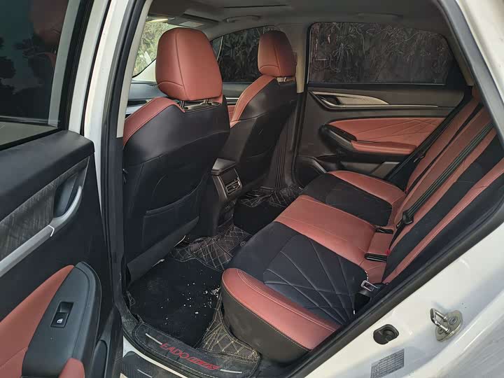 Фото 9 - Changan Eado Plus