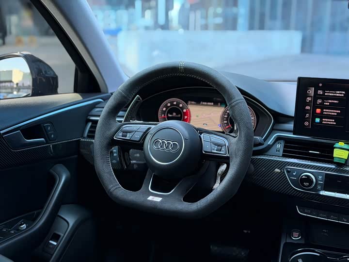 Фото 9 - Audi A4L