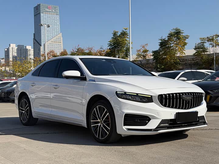 Фото 3 - Geely Preface