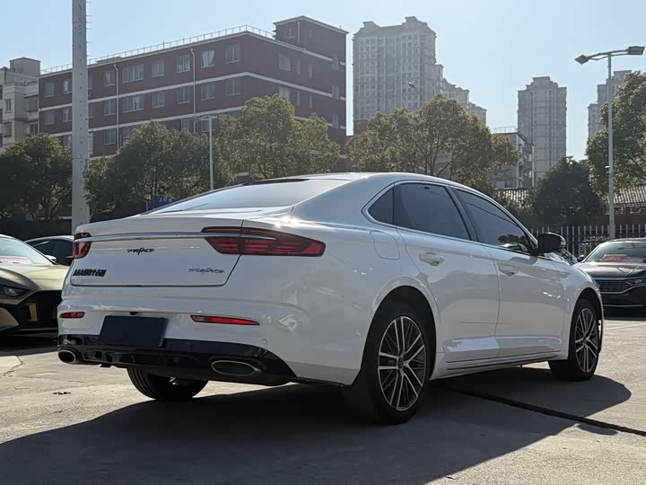 Фото 5 - Geely Preface