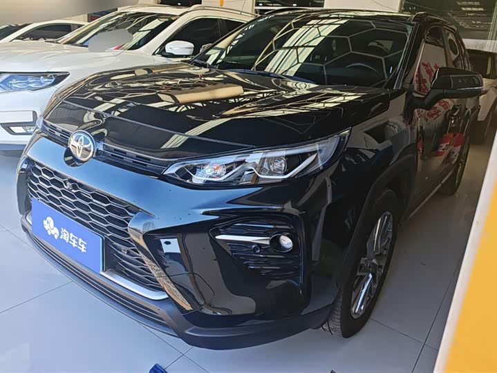 Фото 1 - Toyota Wildlander