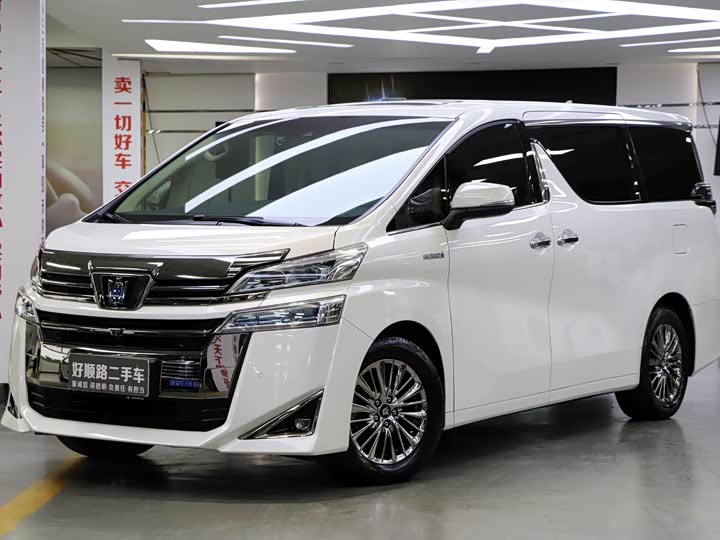 Фото 1 - Toyota Vellfire
