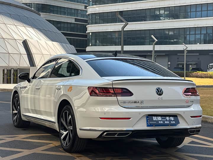 Фото 9 - Volkswagen CC