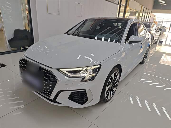 Фото 2 - Audi A3