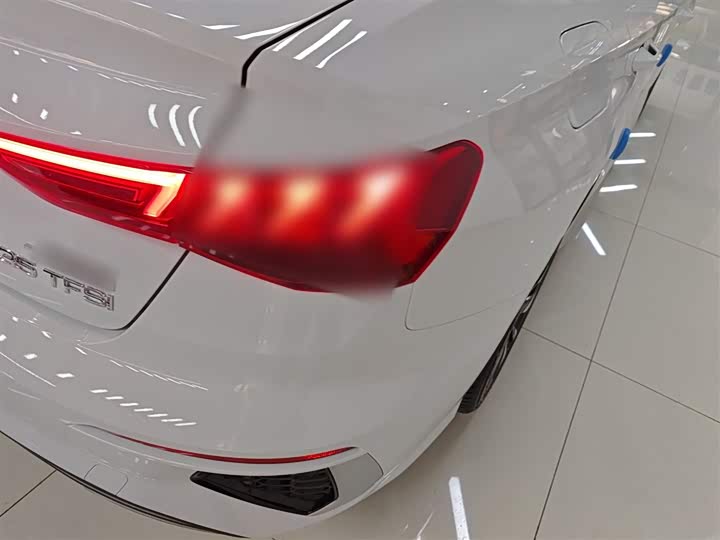 Фото 8 - Audi A3