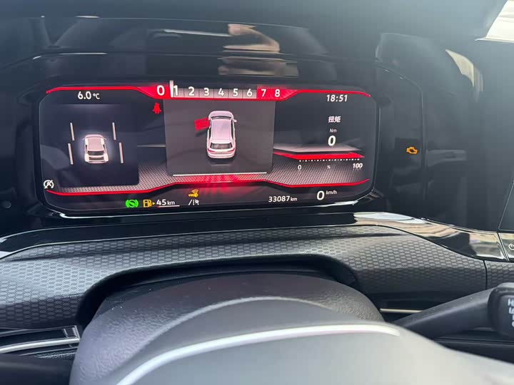 Фото 4 - Volkswagen Golf GTI